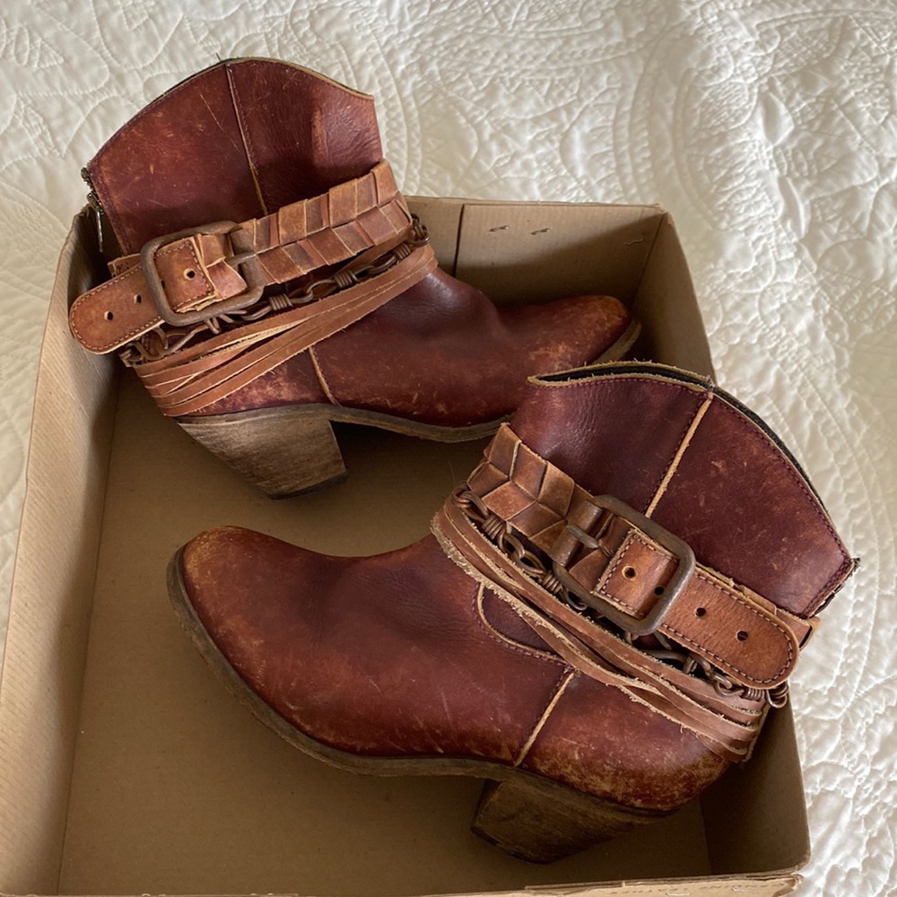 Ankle boots size 10